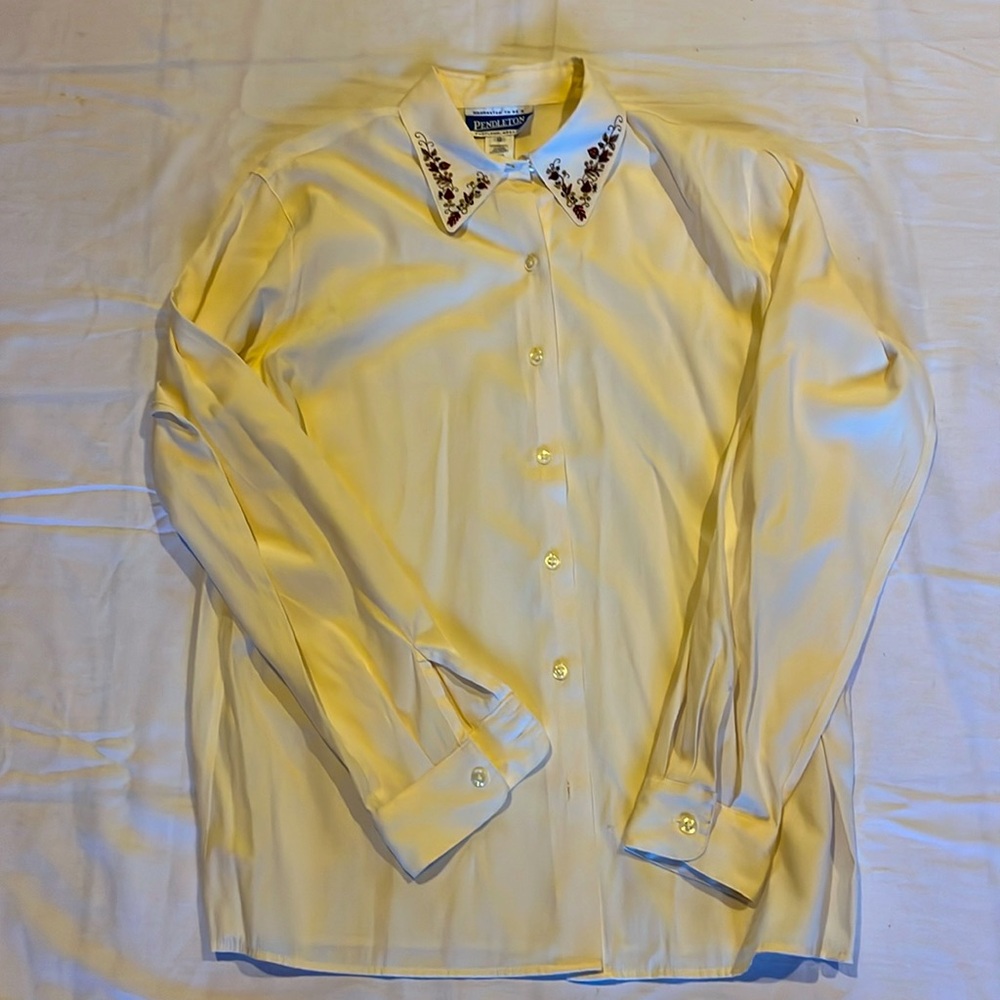 Pendleton Embroidered Collar Button up Top - Picture 3 of 4
